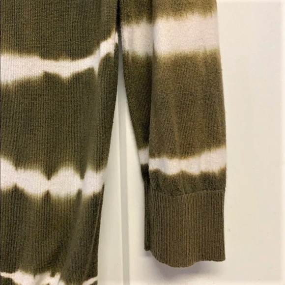 Michael Kors Dark Olive Green White Tie Dye Print Mid Sleeve Knit Top Size PS - Picture 3 of 6